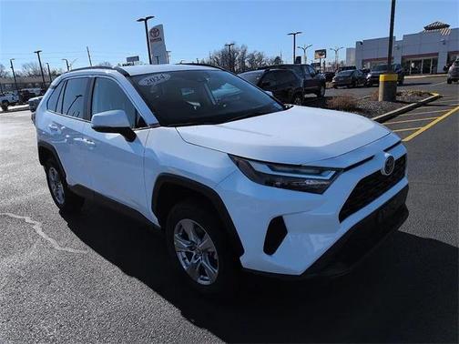 2024 Toyota RAV4 XLE