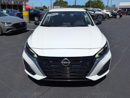 Glacier White 2025 Nissan Altima 2.5 SV