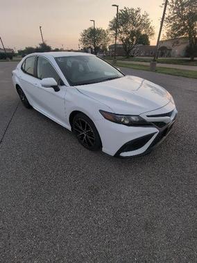 Ice 2024 Toyota Camry SE
