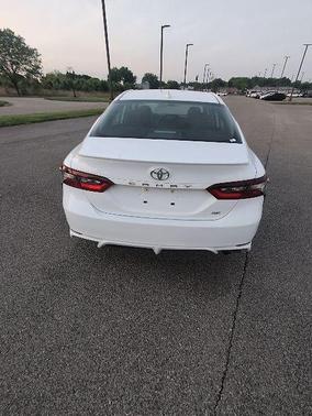 Ice 2024 Toyota Camry SE