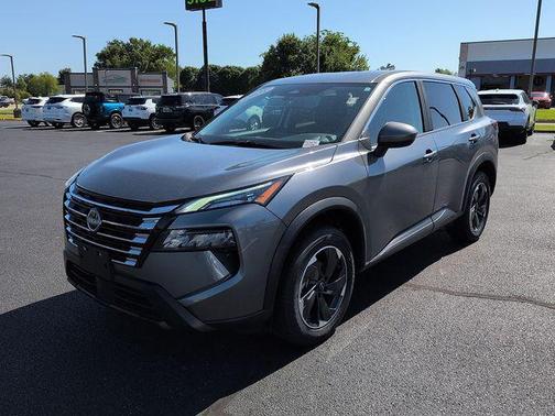 Gun Metallic 2025 Nissan Rogue SV