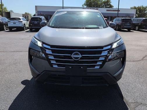 Gun Metallic 2025 Nissan Rogue SV