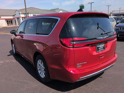 2025 Chrysler Pacifica L