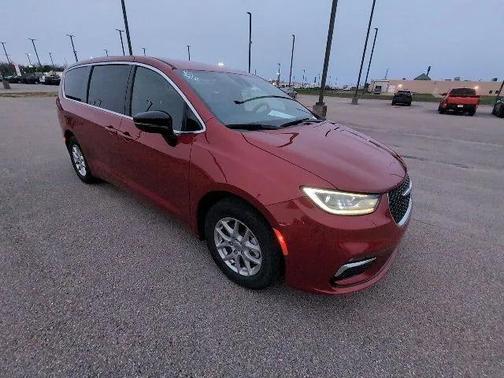 2025 Chrysler Pacifica L