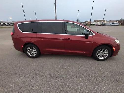 2025 Chrysler Pacifica L