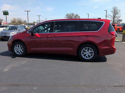 2025 Chrysler Pacifica L