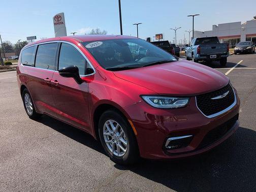 2025 Chrysler Pacifica L