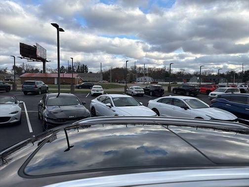 Rich Garnet 2021 Buick Envision AWD Avenir