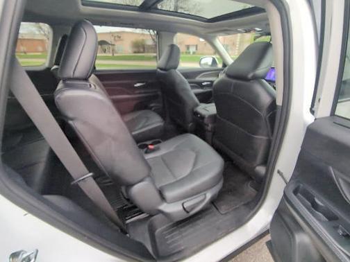 Wind Chill Pearl 2024 Toyota Grand Highlander XLE