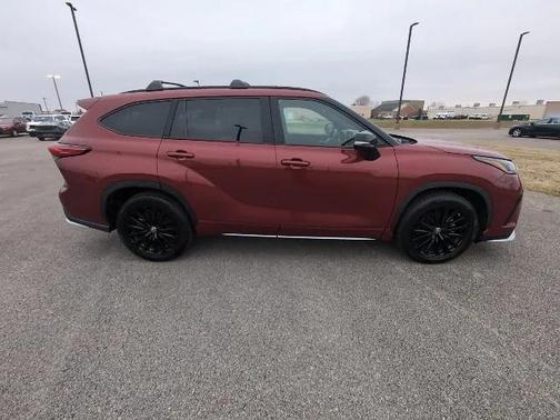 2023 Toyota Highlander XSE