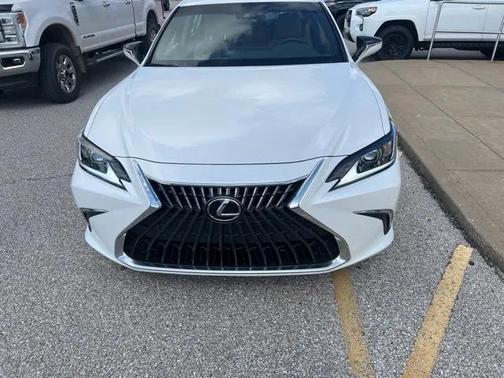 2024 Lexus ES 300h Base