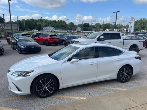 2024 Lexus ES 300h Base