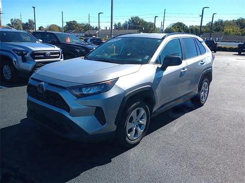 2020 Toyota RAV4 LE