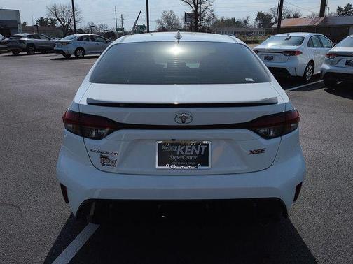 Ice Cap 2024 Toyota Corolla XSE