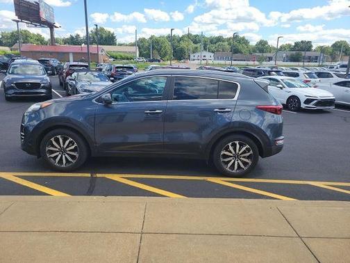 Pacific Blue 2017 Kia Sportage EX