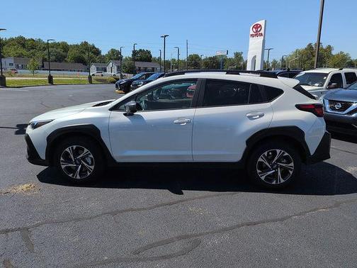 Crystal White Pearl 2025 Subaru Crosstrek Premium