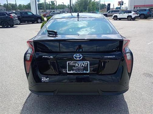 2018 Toyota Prius Three Touring