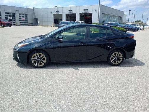 2018 Toyota Prius Three Touring