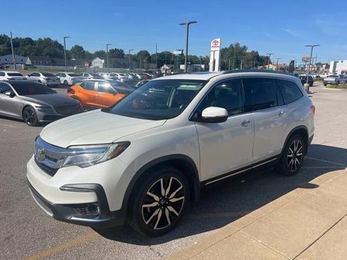 2019 Honda Pilot Touring 8-Passenger