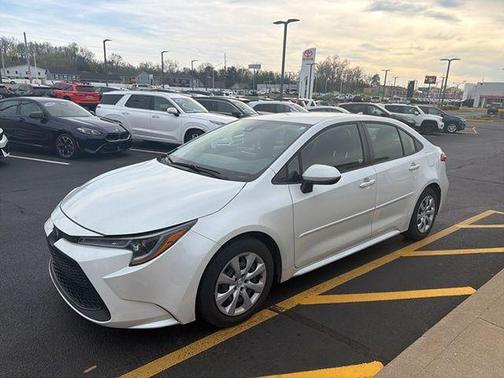 Wind Chill Pearl 2022 Toyota Corolla LE