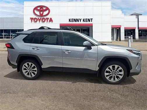 2025 Toyota RAV4 XLE Premium