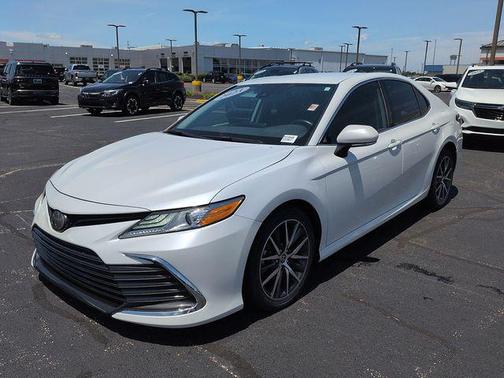 Pearl 2023 Toyota Camry XLE