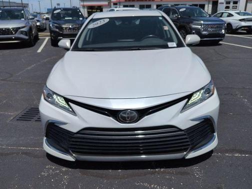 Pearl 2023 Toyota Camry XLE