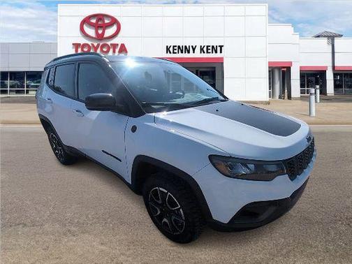 Bright White 2025 Jeep Compass Trailhawk