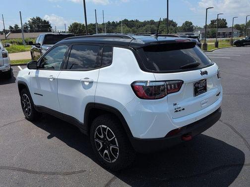 Bright White 2025 Jeep Compass Trailhawk