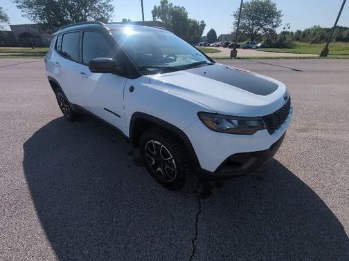 Bright White 2025 Jeep Compass Trailhawk