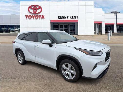 Wind Chill Pearl 2023 Toyota Highlander LE