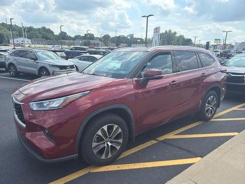 Ruby Flare Pearl 2020 Toyota Highlander XLE