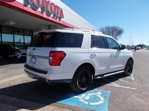 2022 Ford Expedition XLT