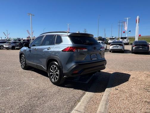 2023 Toyota Corolla Cross Hybrid SE