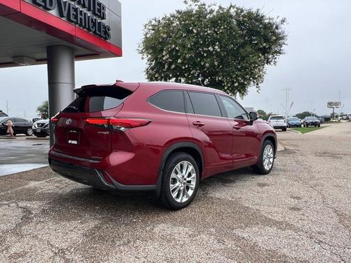 2023 Toyota Highlander Hybrid Limited