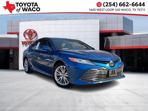 2020 Toyota Camry Hybrid XLE