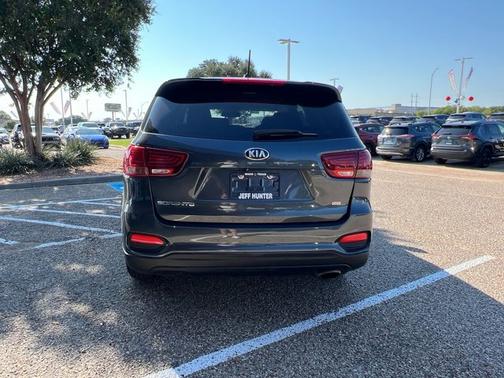2020 Kia Sorento LX