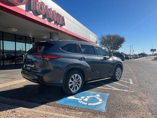 2021 Toyota Highlander Limited