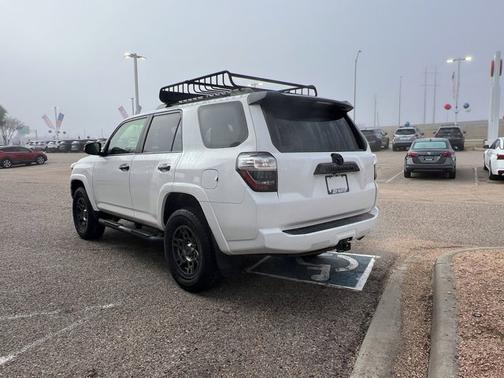 2020 Toyota 4Runner Venture
