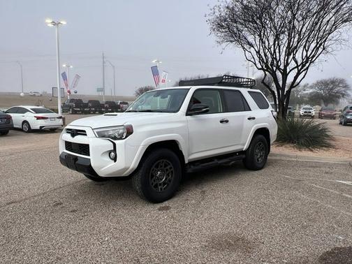 2020 Toyota 4Runner Venture