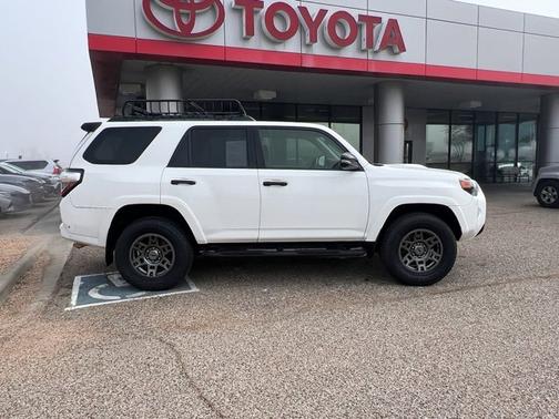 2020 Toyota 4Runner Venture