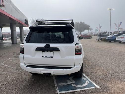 2020 Toyota 4Runner Venture