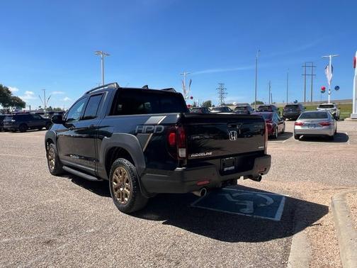 2022 Honda Ridgeline Black Edition