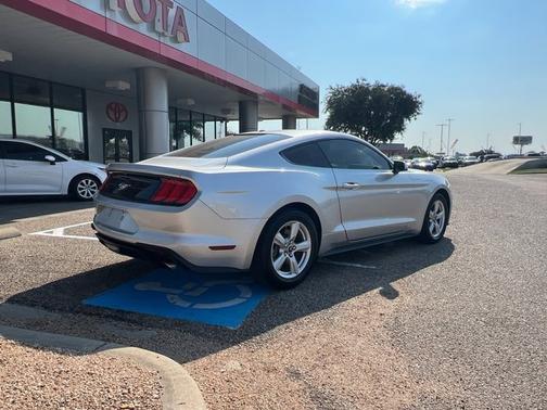 2019 Ford Mustang EcoBoost