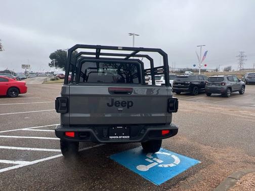 2023 Jeep Gladiator Willys