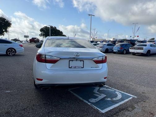 2017 Lexus ES 350 Base