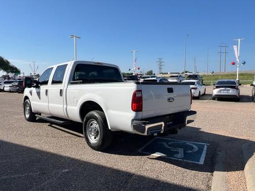 2010 Ford F-250 2WD XL Crew Cab