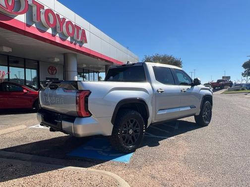 2024 Toyota Tundra Platinum