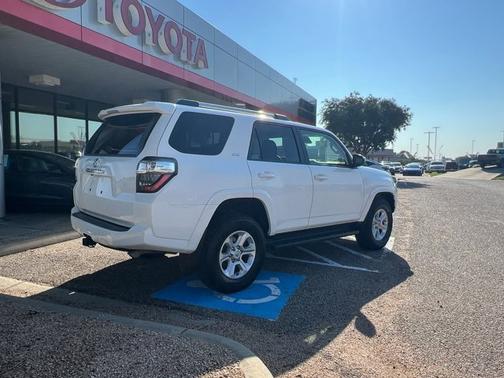 2024 Toyota 4Runner SR5