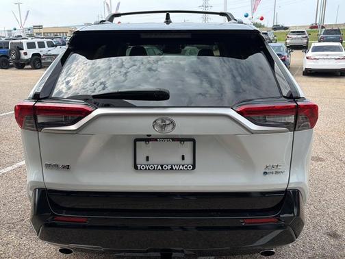 Wind Chill Pearl/Midnight Black Metallic 2025 Toyota RAV4 Plug-In Hybrid XSE